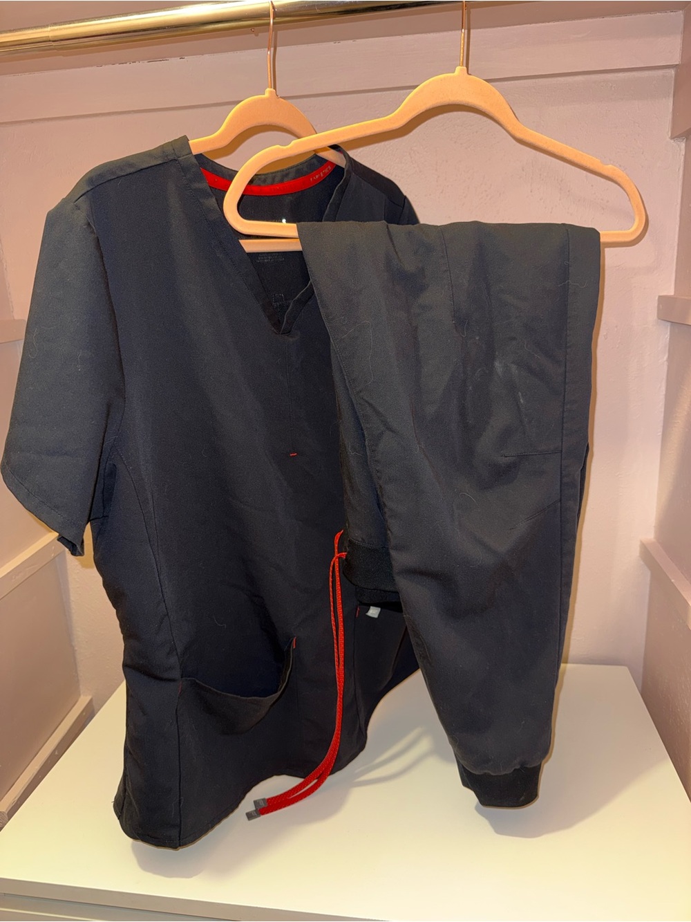 Fabletics Black Scrub Set with Red Trim in XXL-1X